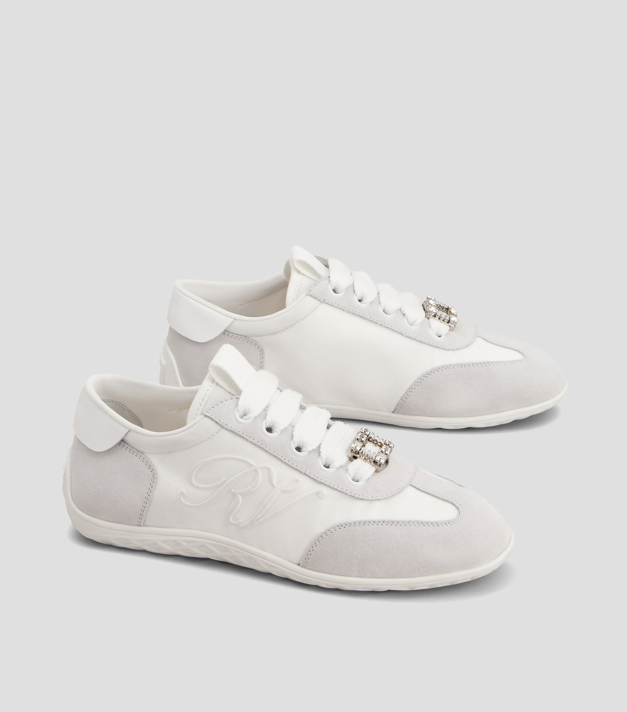 Tenis casuales con logo Mujer